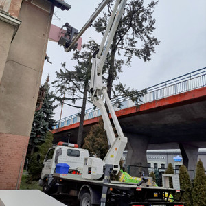 HUSARZ usługi podnośnikiem